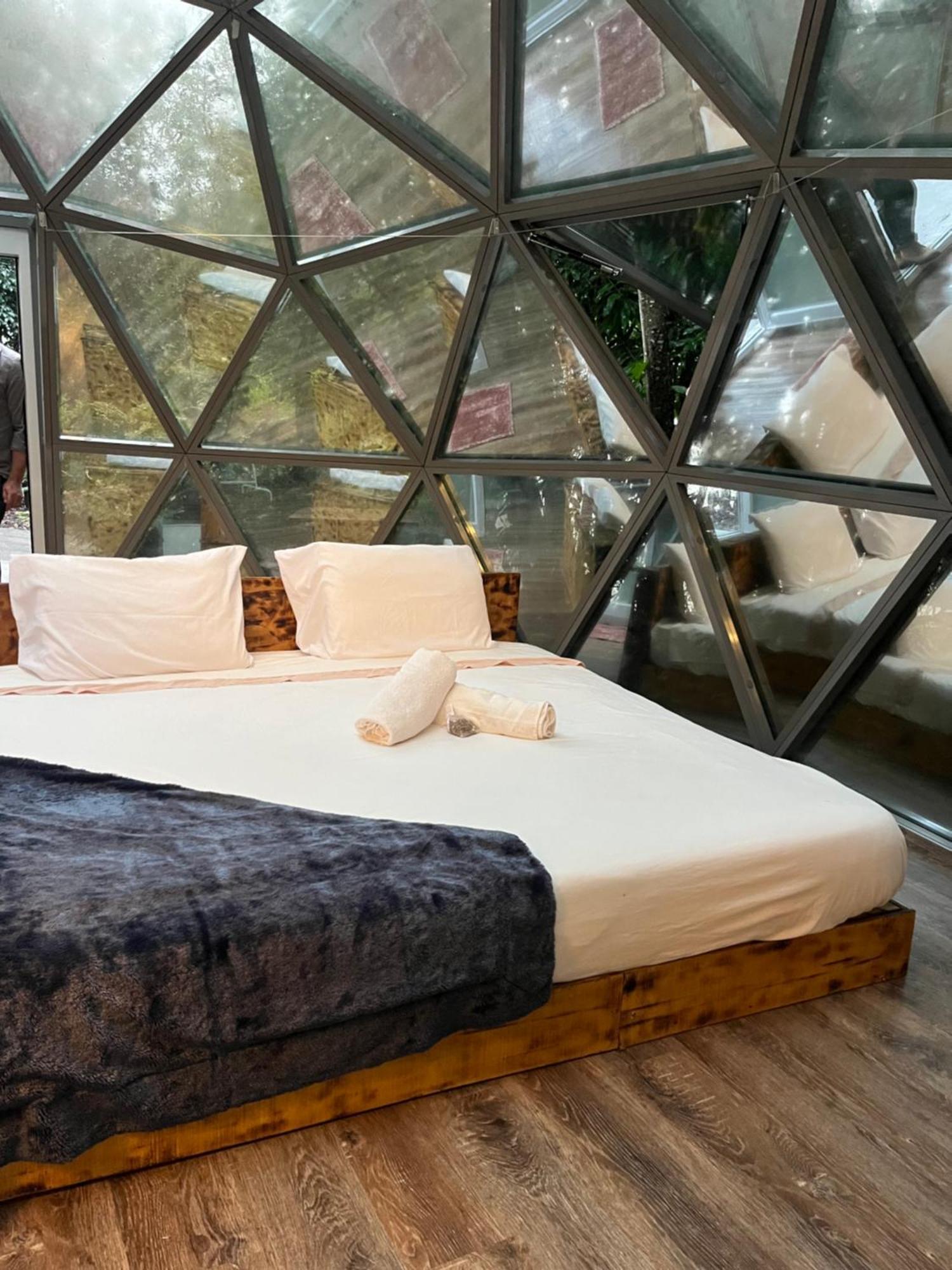 Vila Quinta Do Abacate - Glamping Park Angra do Heroísmo Exteriér fotografie